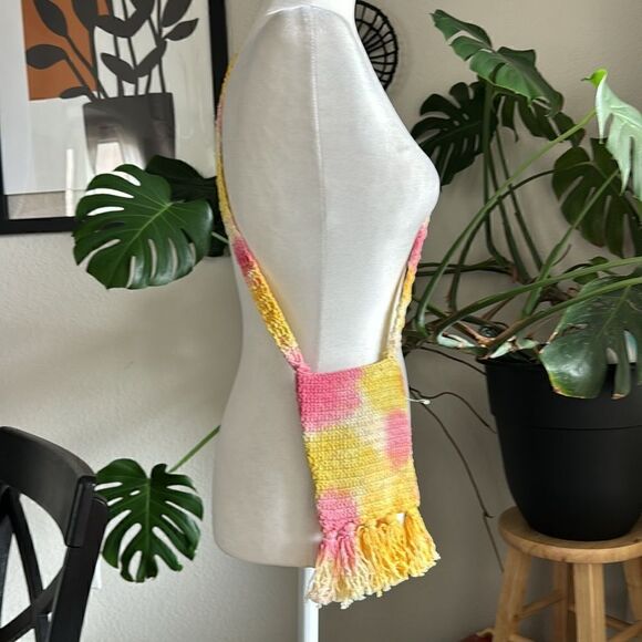 NWOT Urban Outfitters Woven Neck Pouch Purse Beachy Summer Fringe Yellow Pink - Picture 9 of 11